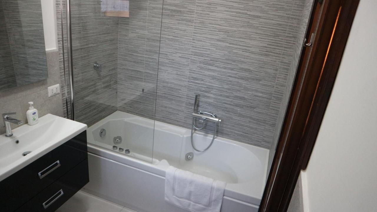 La Casa Di Elba E Mario Apartment Порто Санто Стефано Екстериор снимка